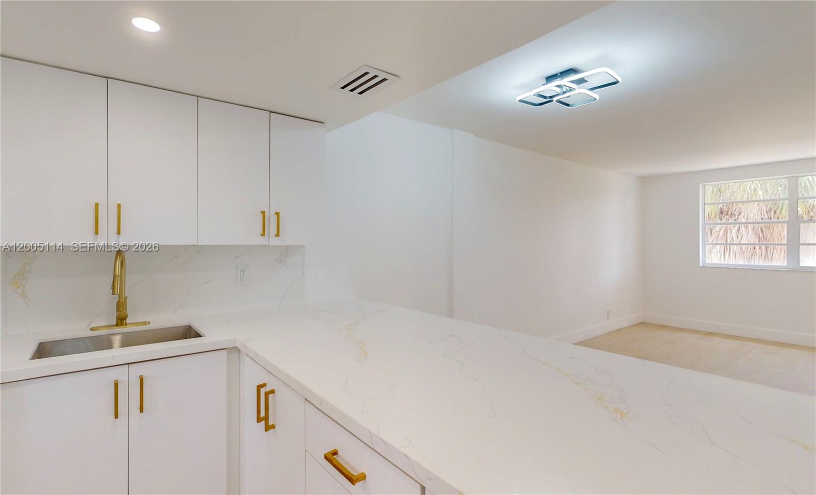 1333 E Hallandale Bch Blvd #326