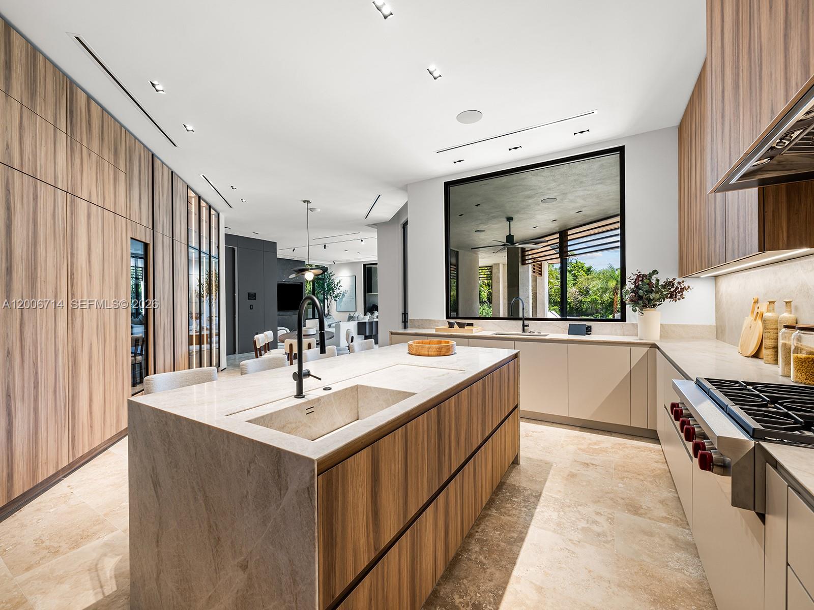 6690 SW 96th St Pinecrest, FL 33156