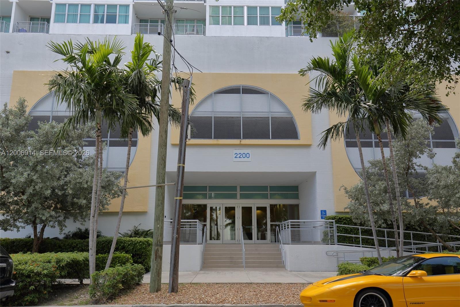 2200 NE 4th Ave #706