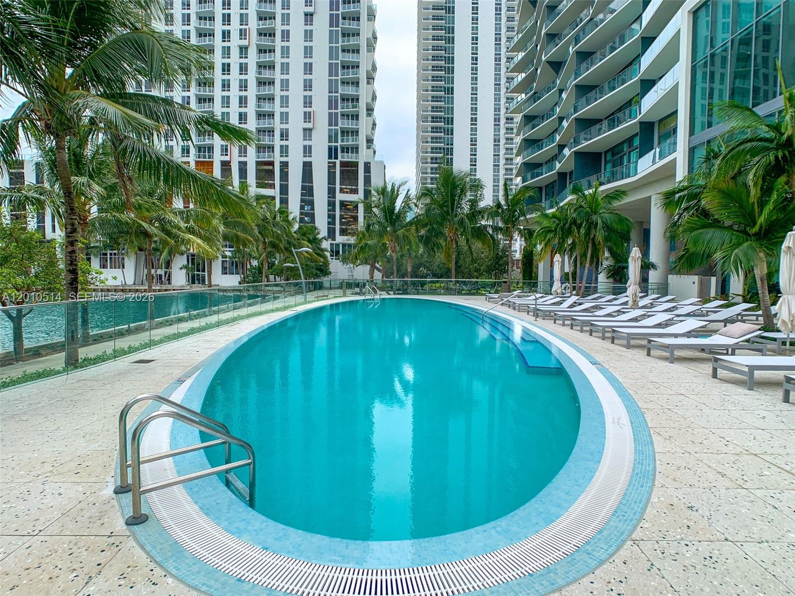 460 NE 28th St #2405 Miami, FL 33137