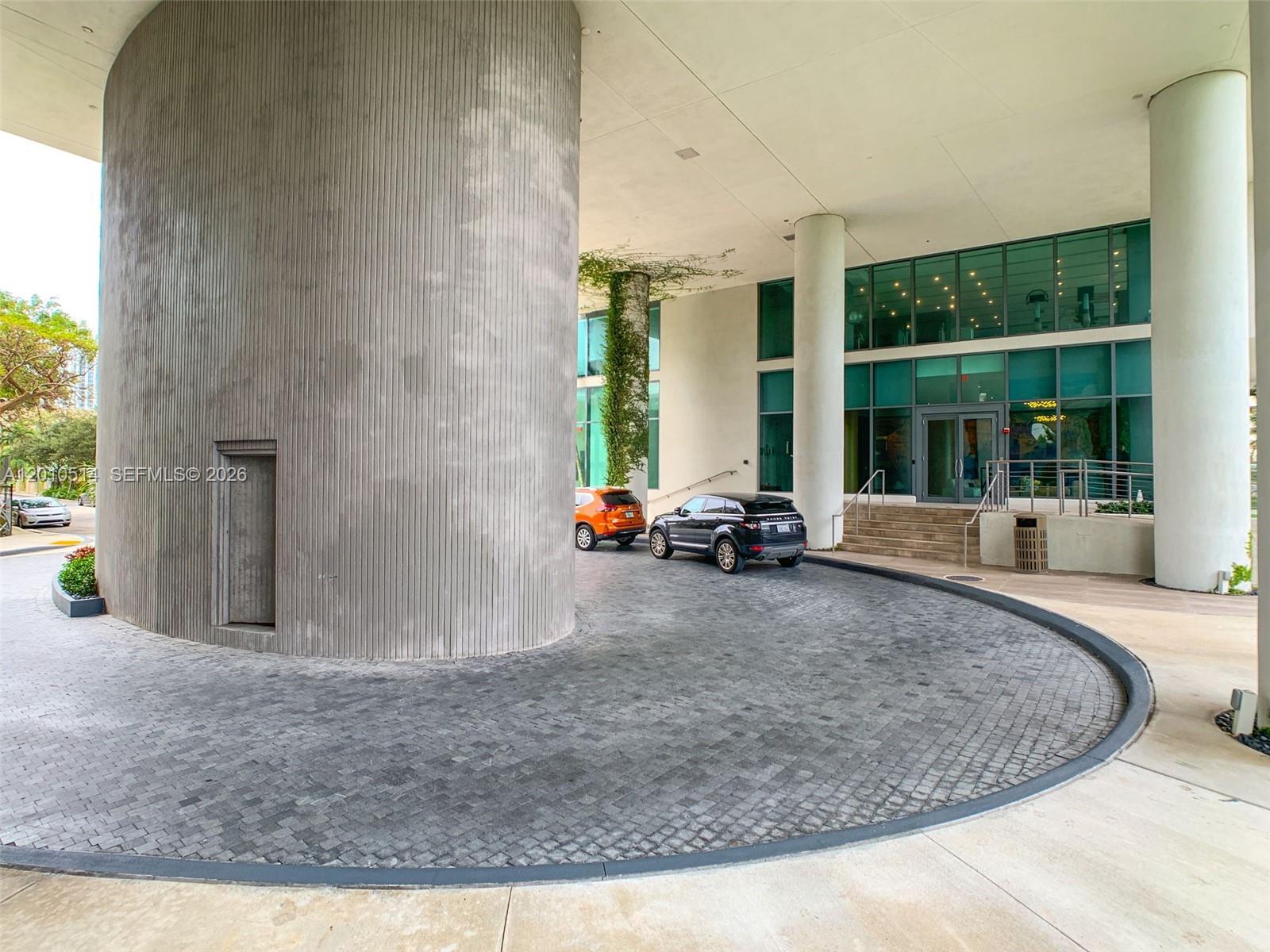 460 NE 28th St #2405 Miami, FL 33137