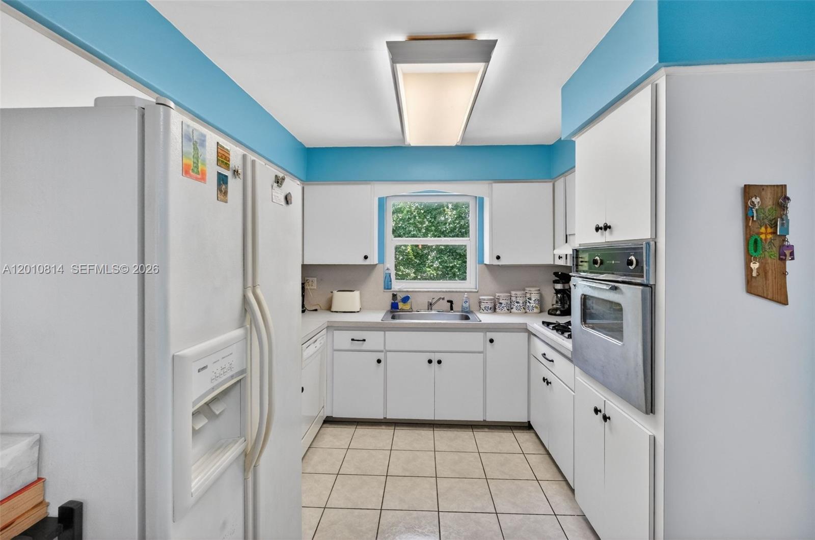 11400 NE 9th Ave Biscayne Park, FL 33161