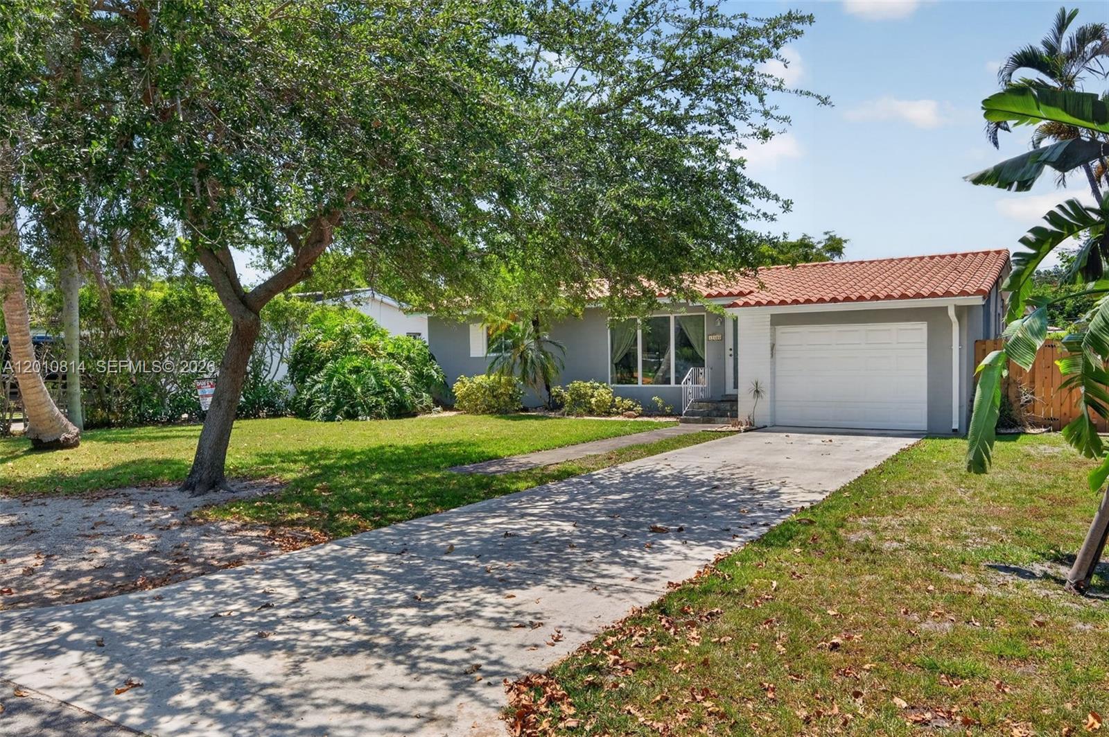 11400 NE 9th Ave Biscayne Park, FL 33161