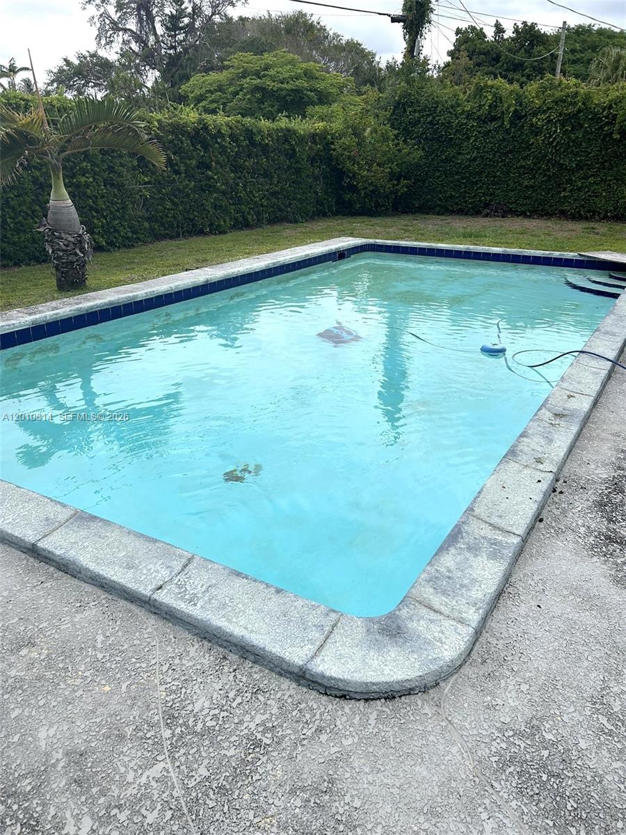 11400 NE 9th Ave Biscayne Park, FL 33161