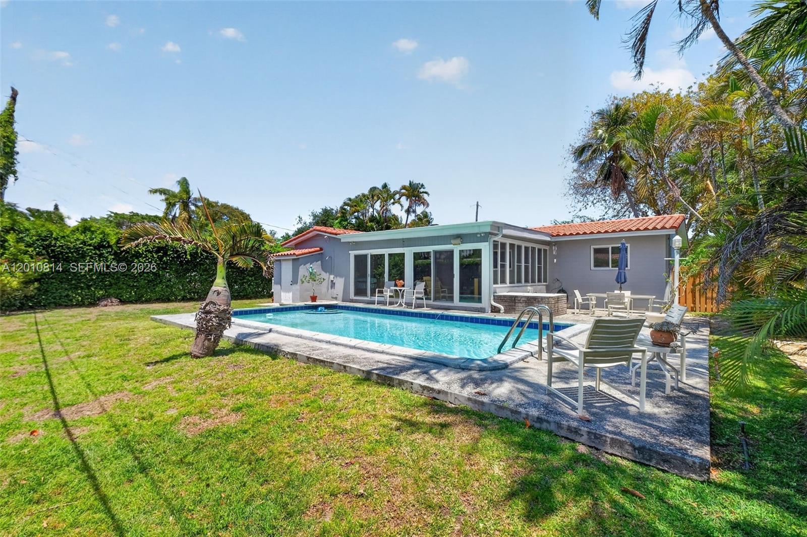 11400 NE 9th Ave Biscayne Park, FL 33161