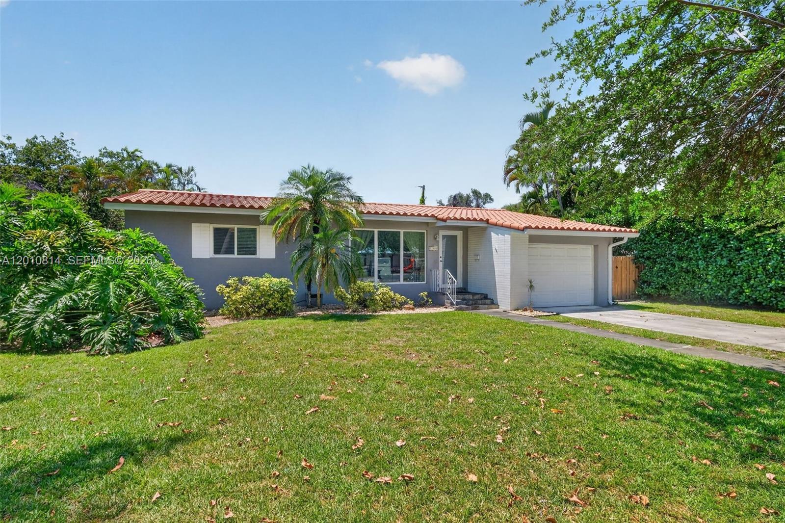 11400 NE 9th Ave Biscayne Park, FL 33161