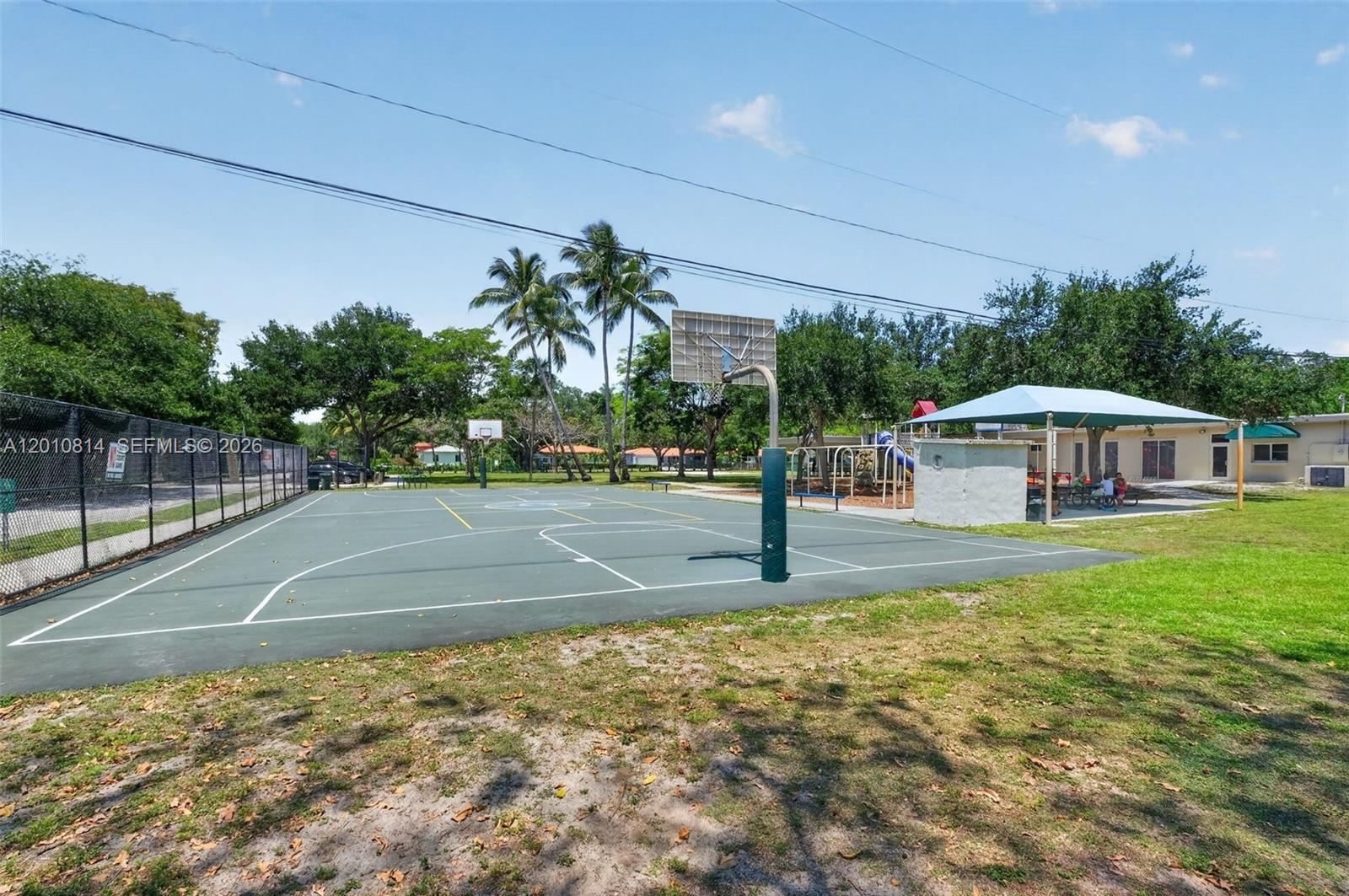 11400 NE 9th Ave Biscayne Park, FL 33161