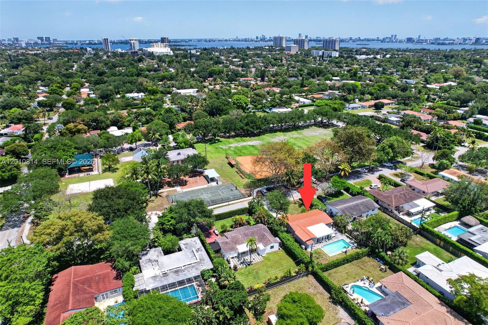 11400 NE 9th Ave Biscayne Park, FL 33161