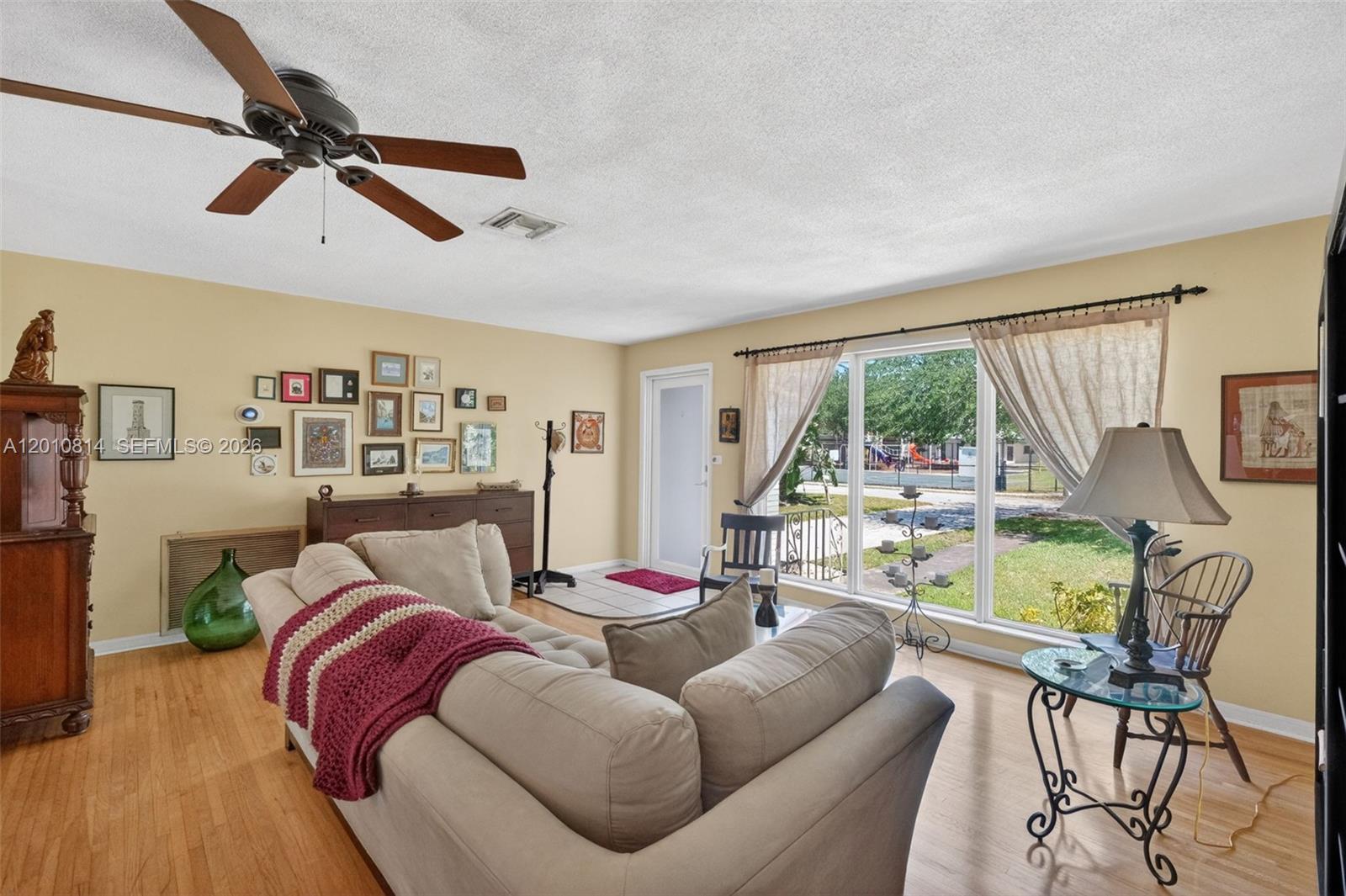 11400 NE 9th Ave Biscayne Park, FL 33161