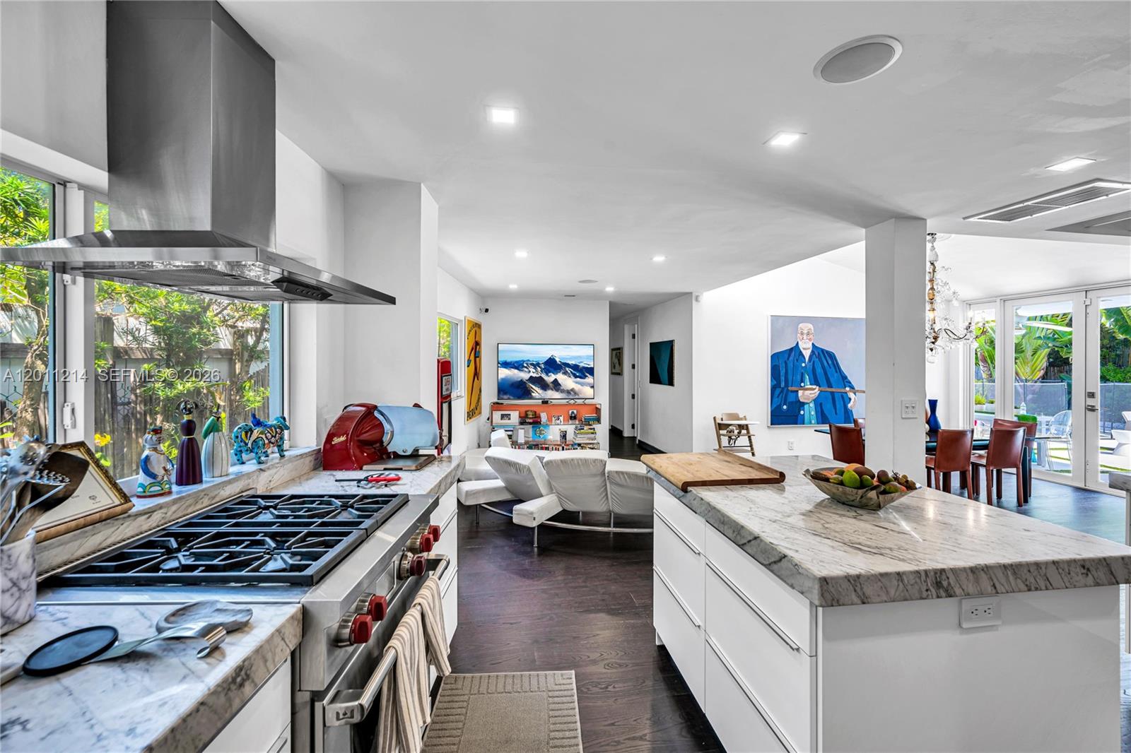 4975 Delaware Ave Miami Beach, FL 33140