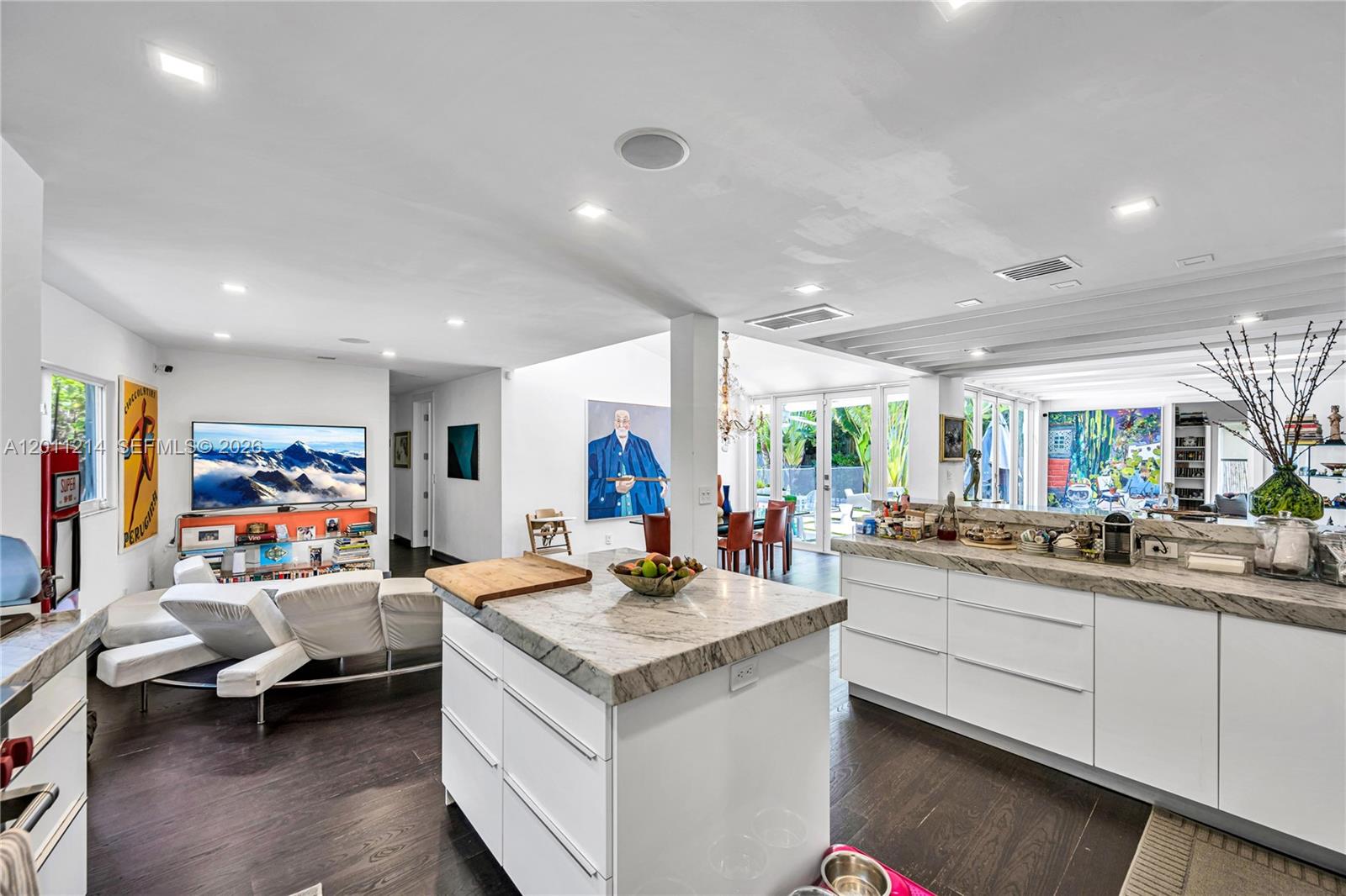 4975 Delaware Ave Miami Beach, FL 33140