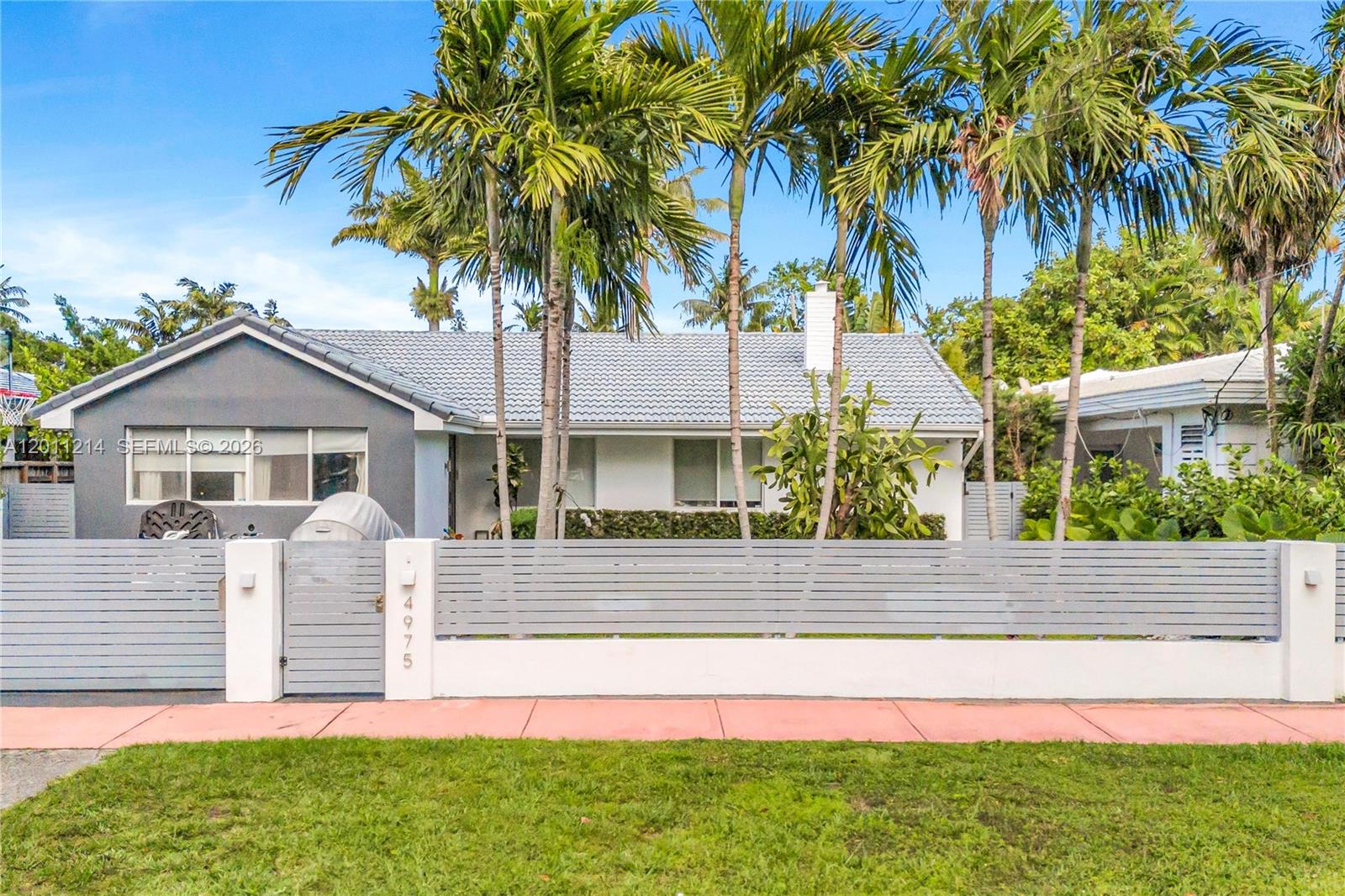 4975 Delaware Ave Miami Beach, FL 33140