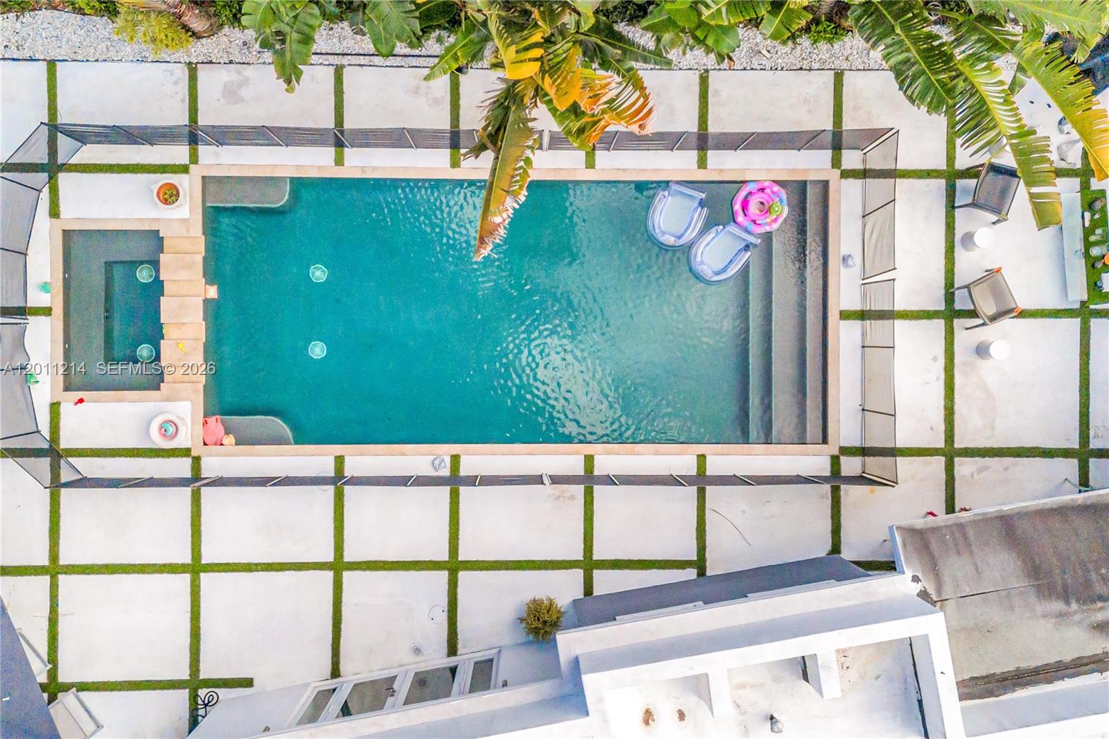 4975 Delaware Ave Miami Beach, FL 33140
