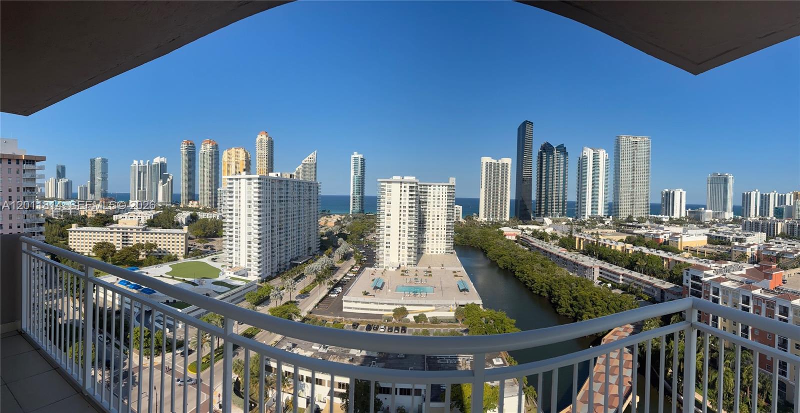 image Winston Towers 10012