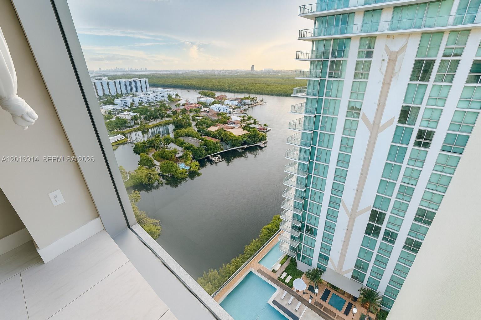 300 Sunny Isles Blvd #4-2407 Sunny Isles Beach, FL 33160