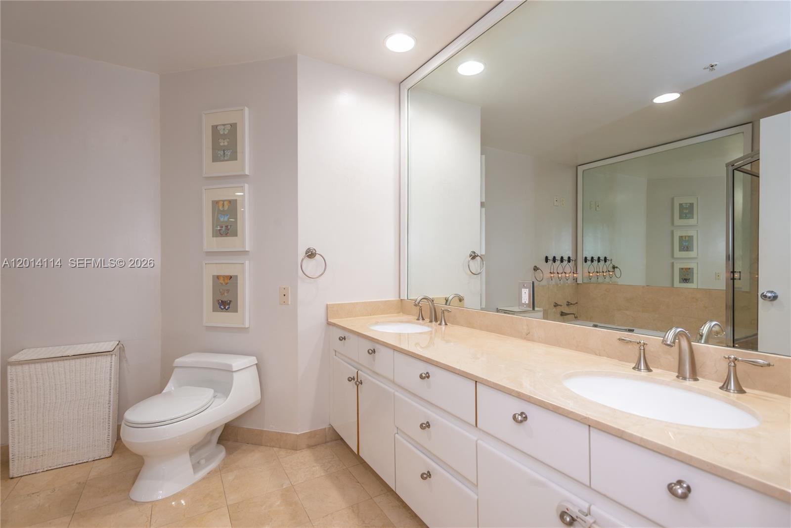 888 Brickell Key Dr #211 Miami, FL 33131