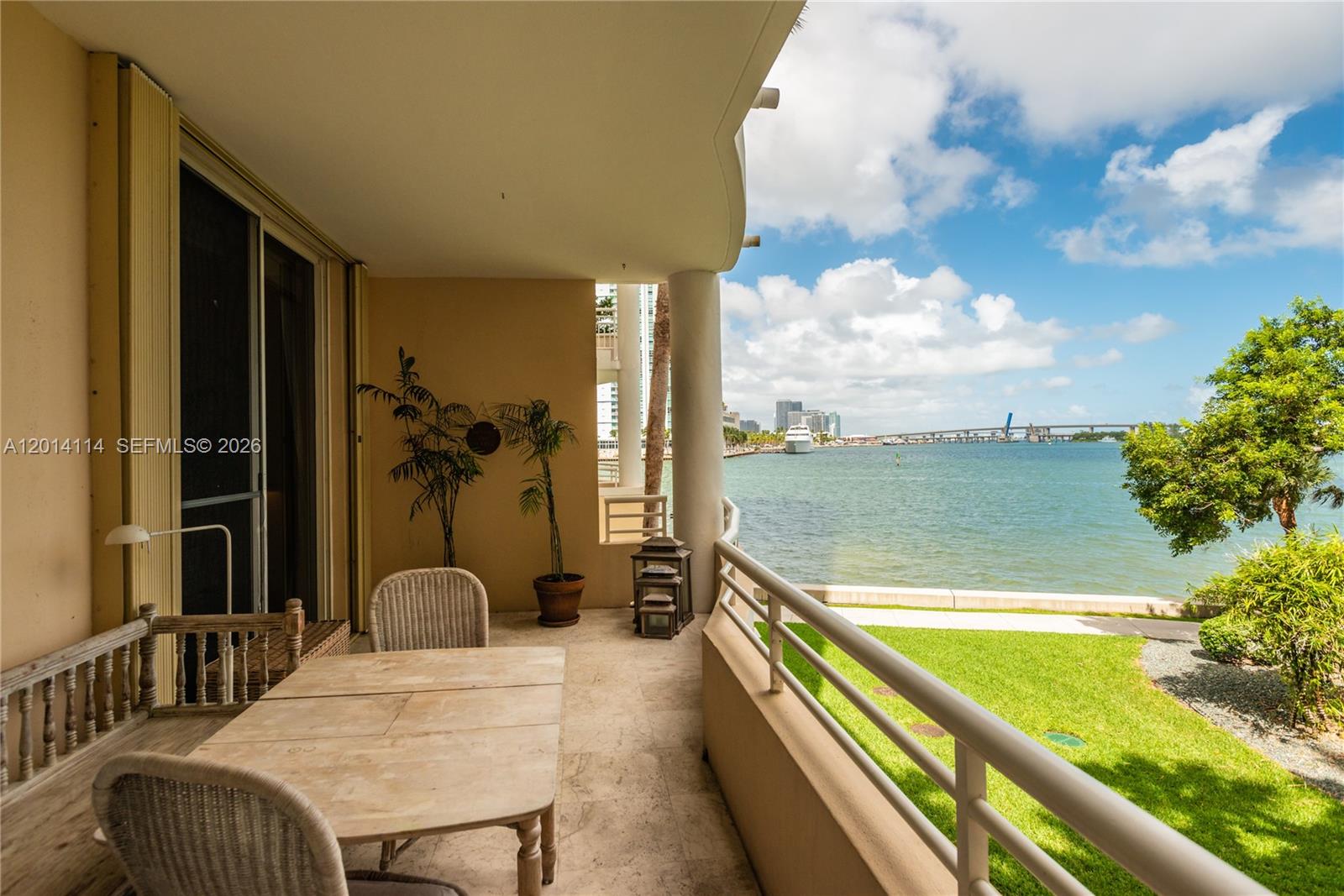 888 Brickell Key Dr #211 Miami, FL 33131