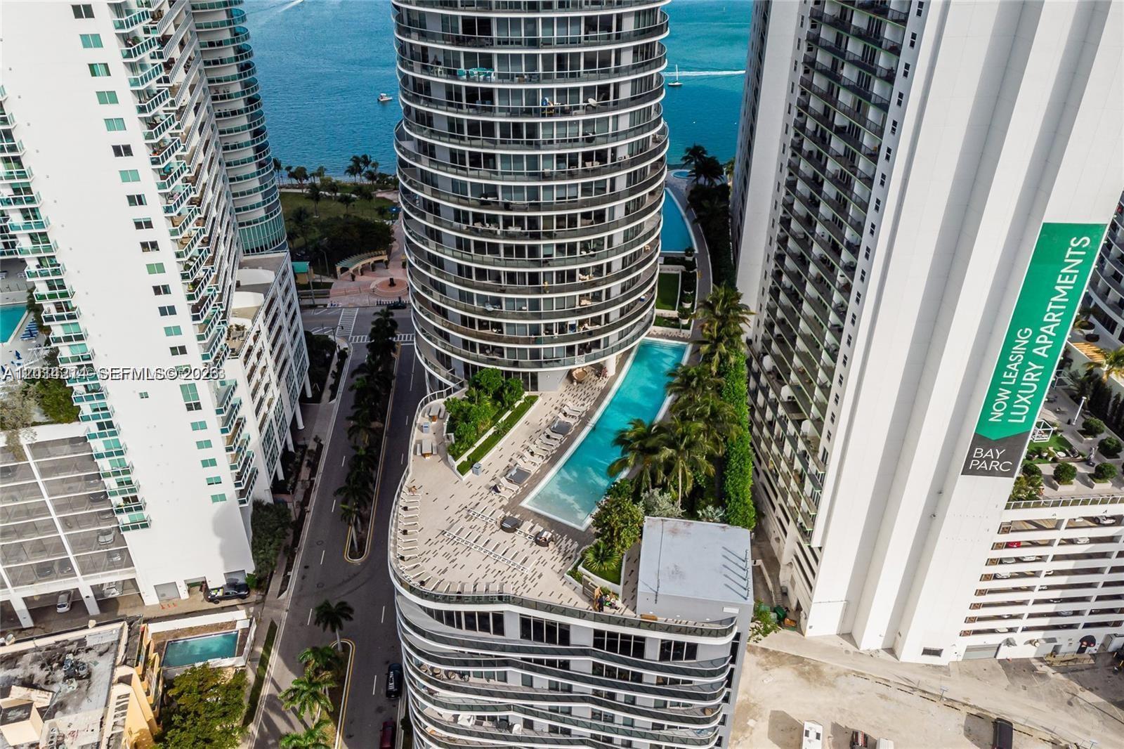 image Aria on the Bay13