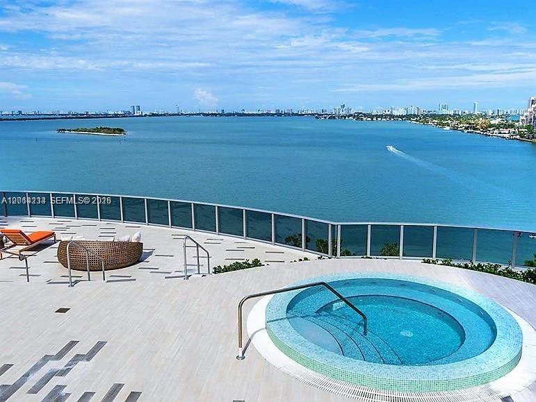 image Aria on the Bay19