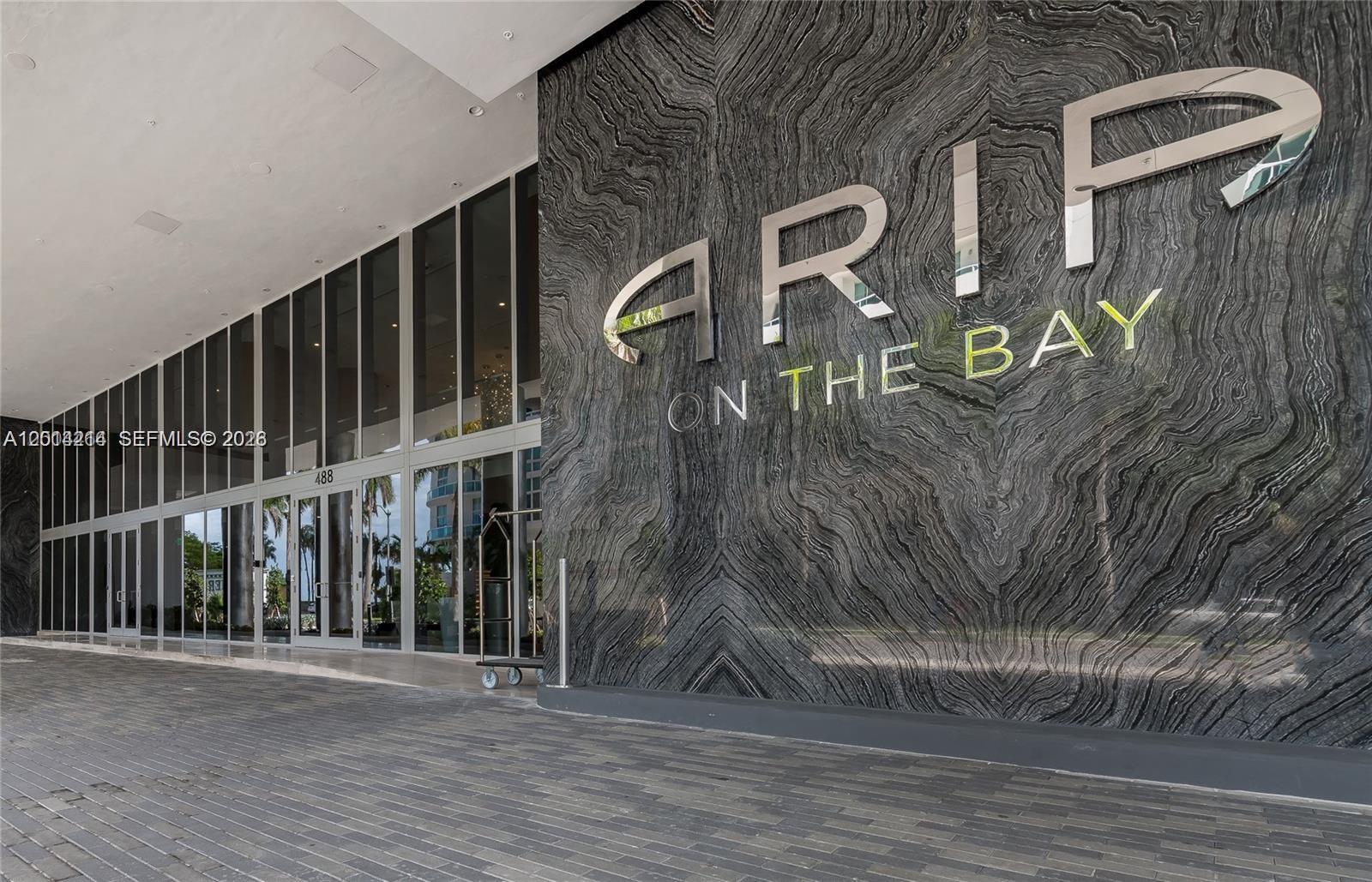 image Aria on the Bay25