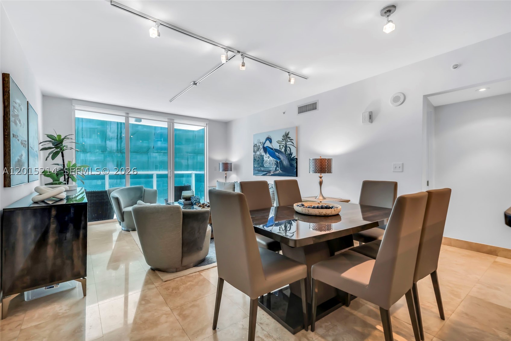 image Brickell on the River North3