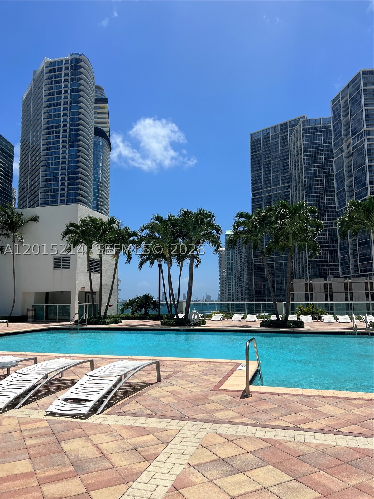 image Brickell on the River North63