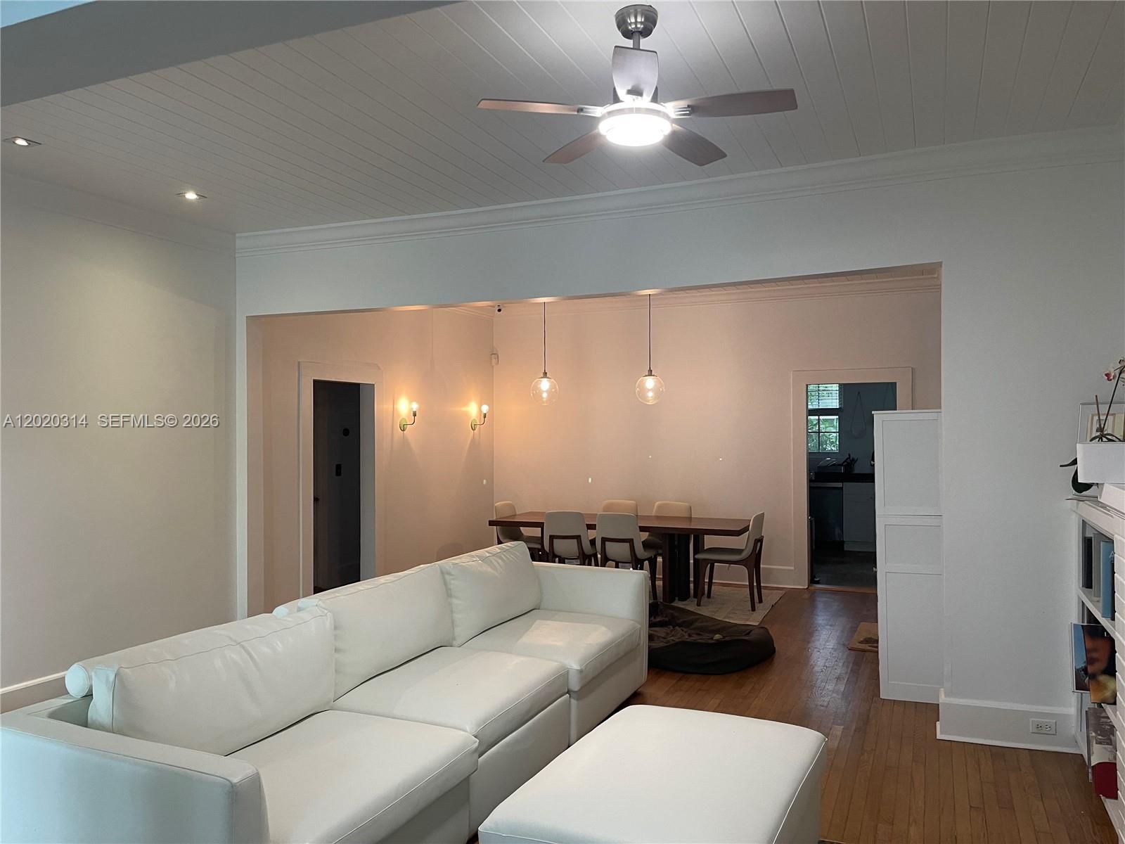 27 NE 49th St Miami, FL 33137