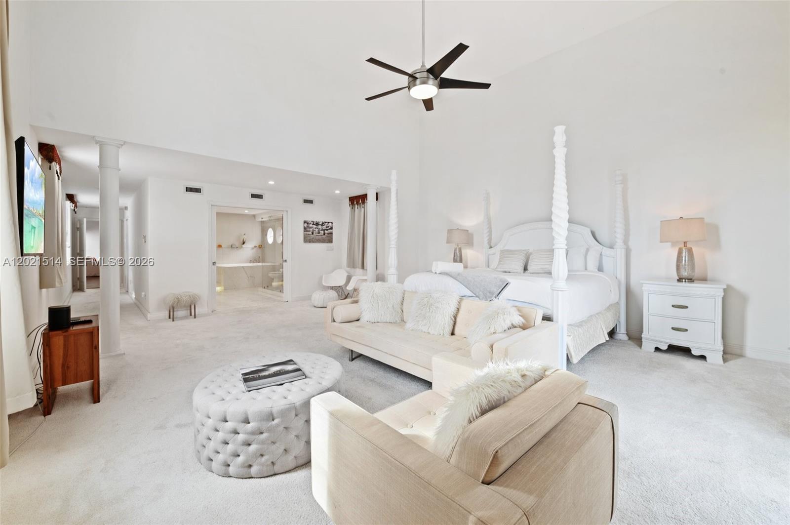 2501 Pine Tree Dr Miami Beach, FL 33140