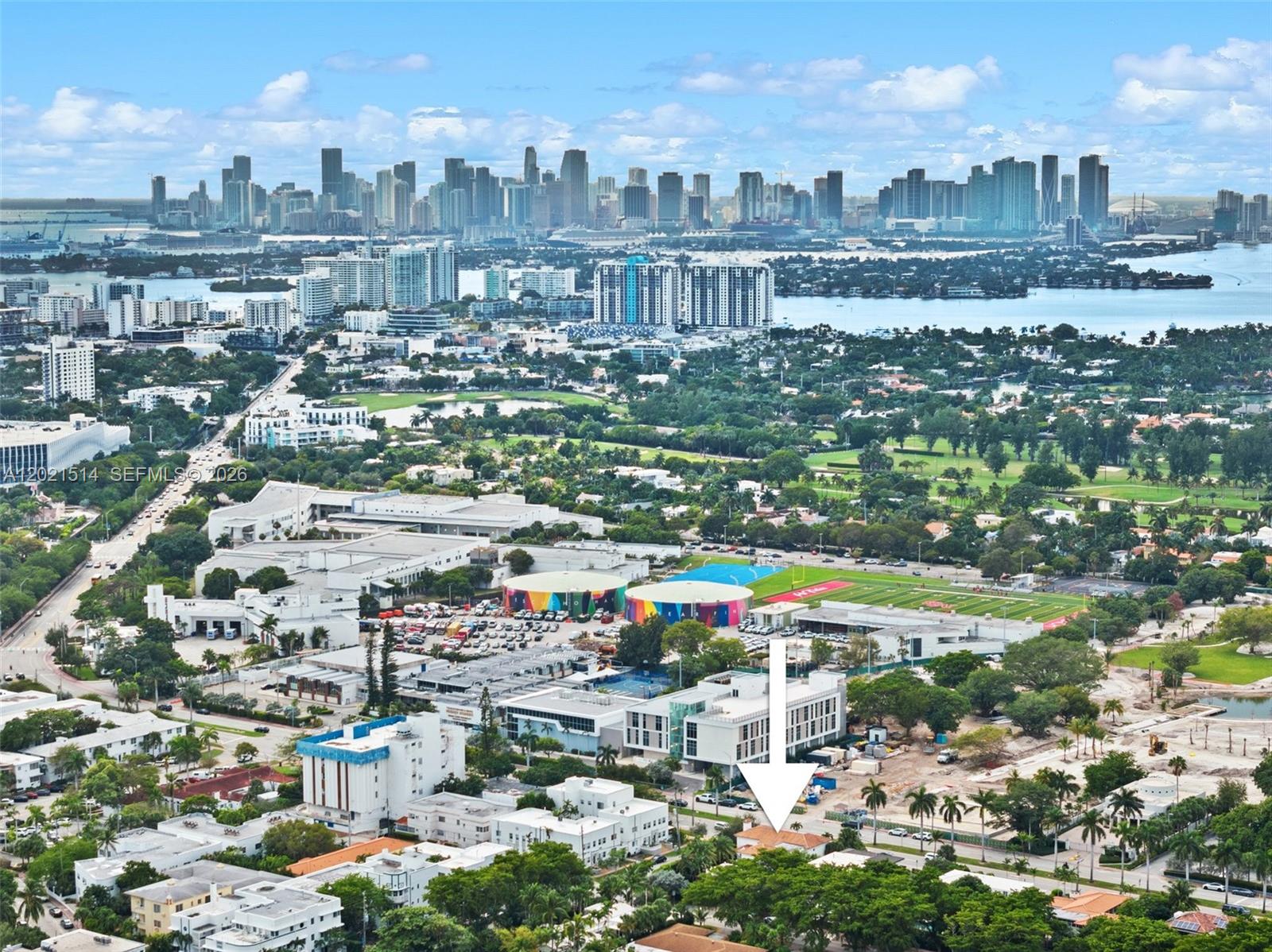 2501 Pine Tree Dr Miami Beach, FL 33140