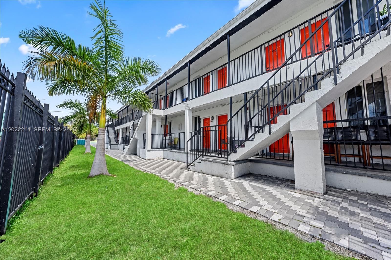 1829 NW 2nd Ct Miami, FL 33136