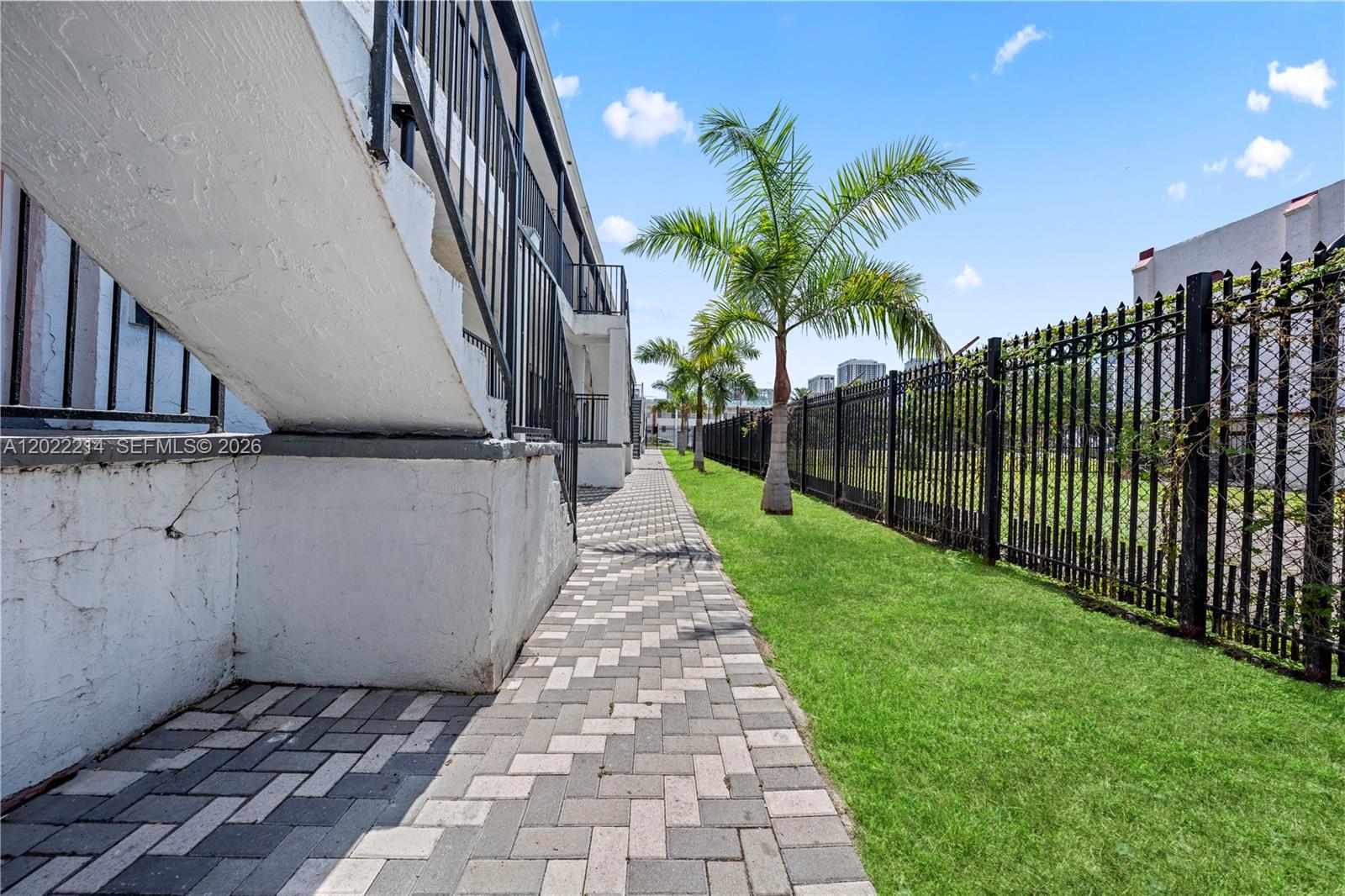 1829 NW 2nd Ct Miami, FL 33136