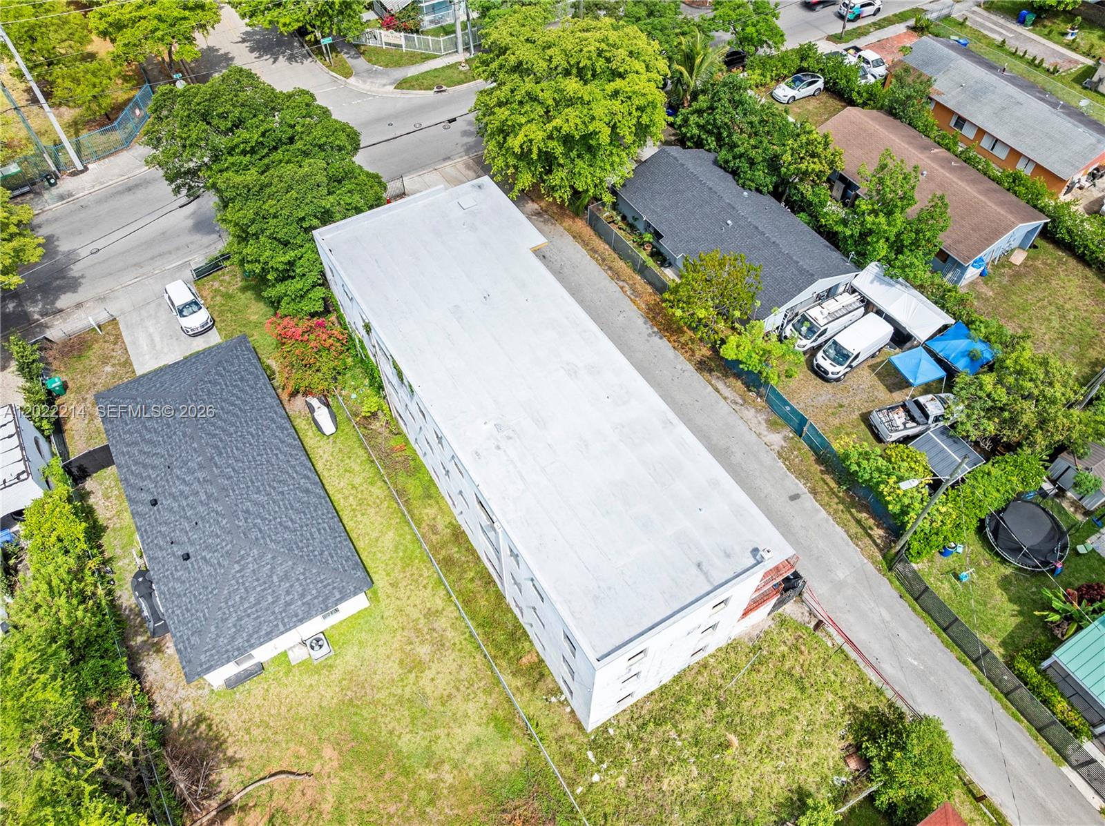 1829 NW 2nd Ct Miami, FL 33136