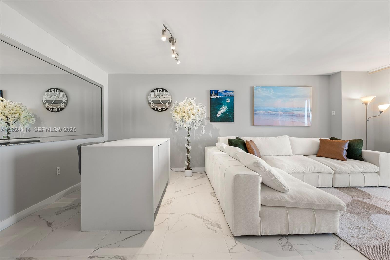 90 Alton Rd #1405 Miami Beach, FL 33139