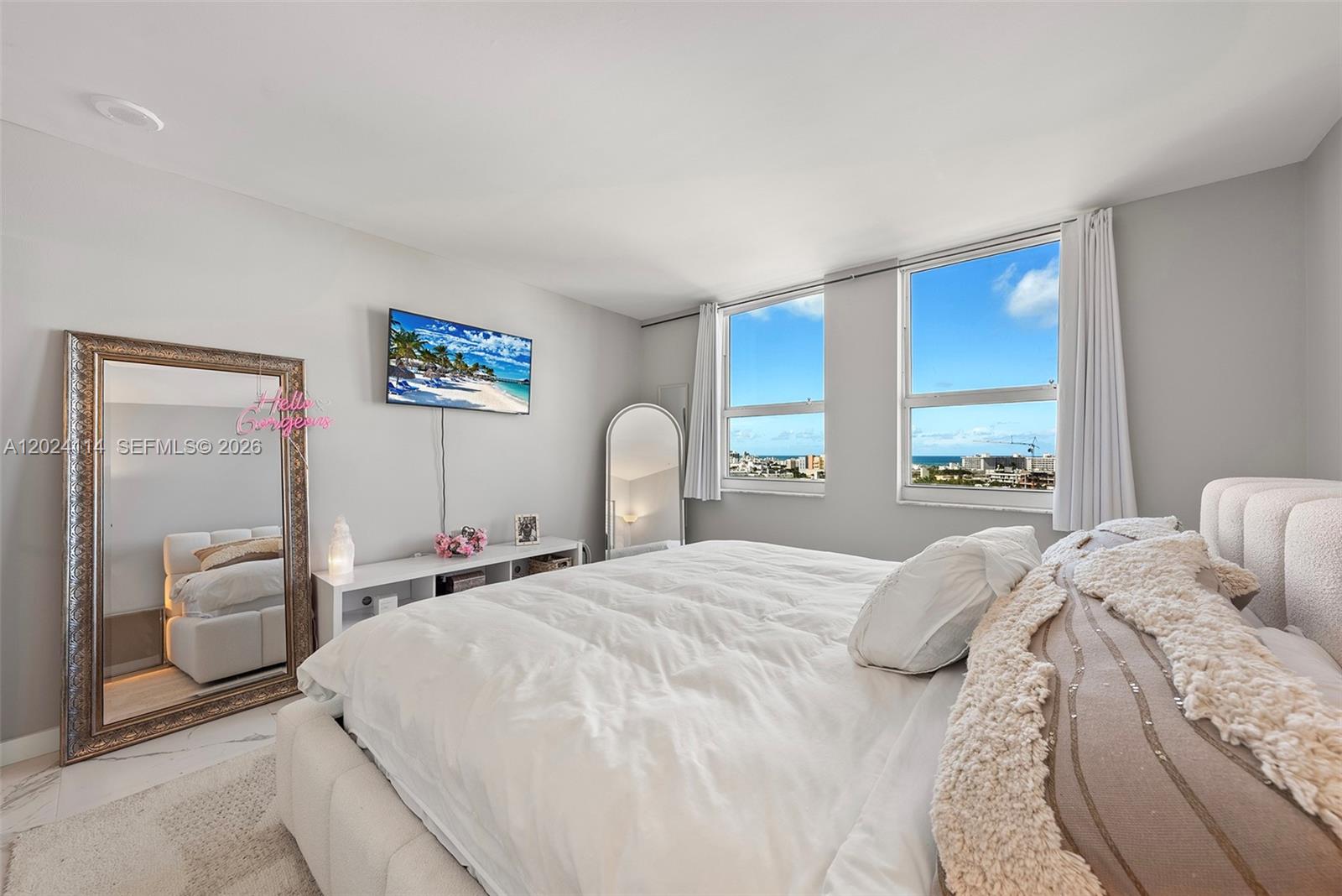 90 Alton Rd #1405 Miami Beach, FL 33139
