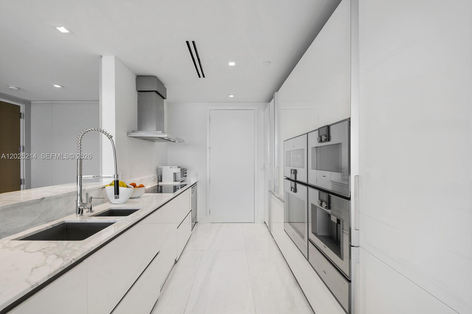 10203 Collins Ave #403 Bal Harbour, FL 33154