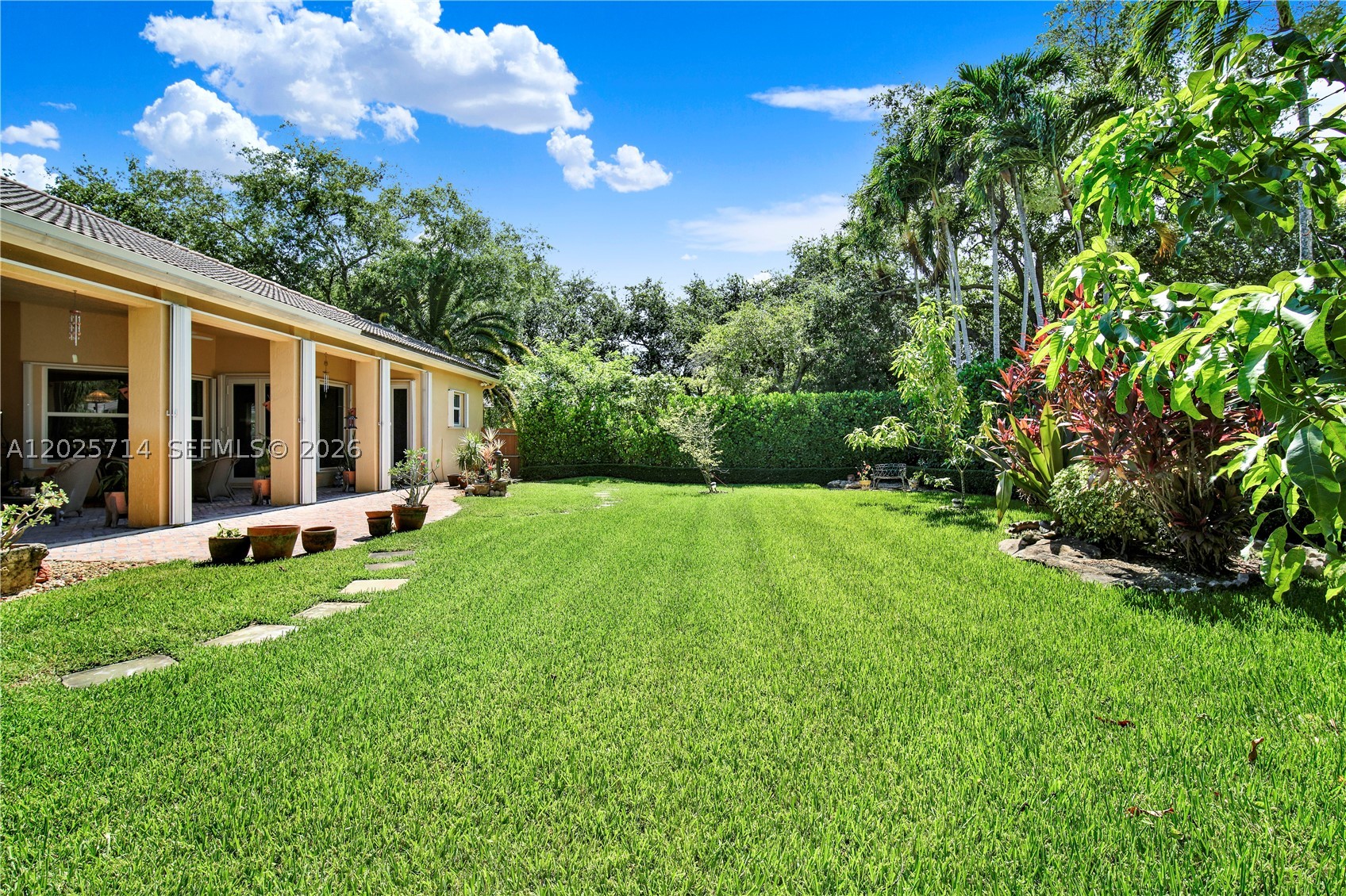 9563 SW 123rd Ter Miami, FL 33176