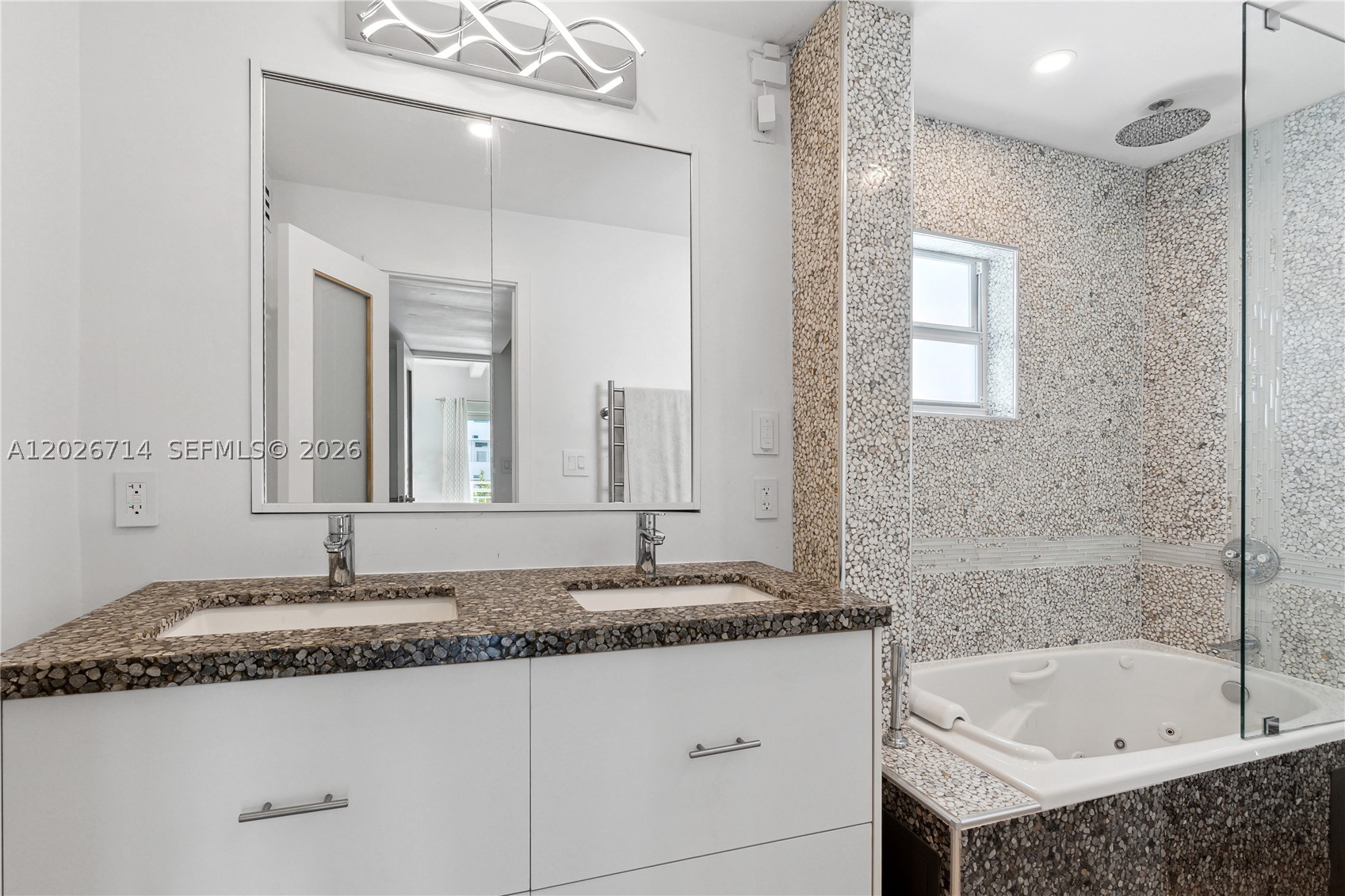 325 Ocean Dr #502 Miami Beach, FL 33139