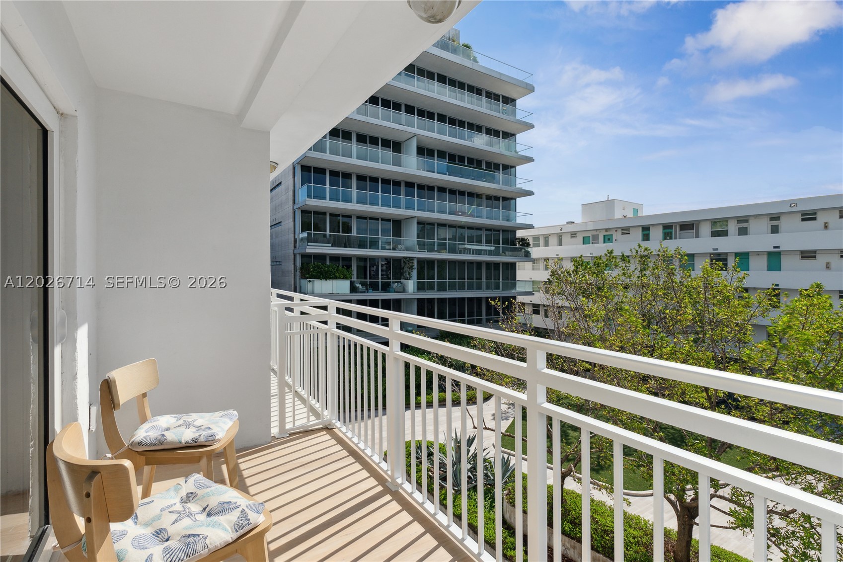 325 Ocean Dr #502 Miami Beach, FL 33139