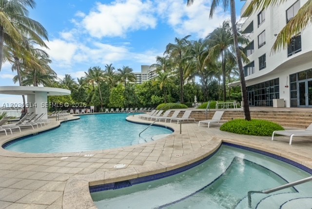 image The Waverly at South Beach40