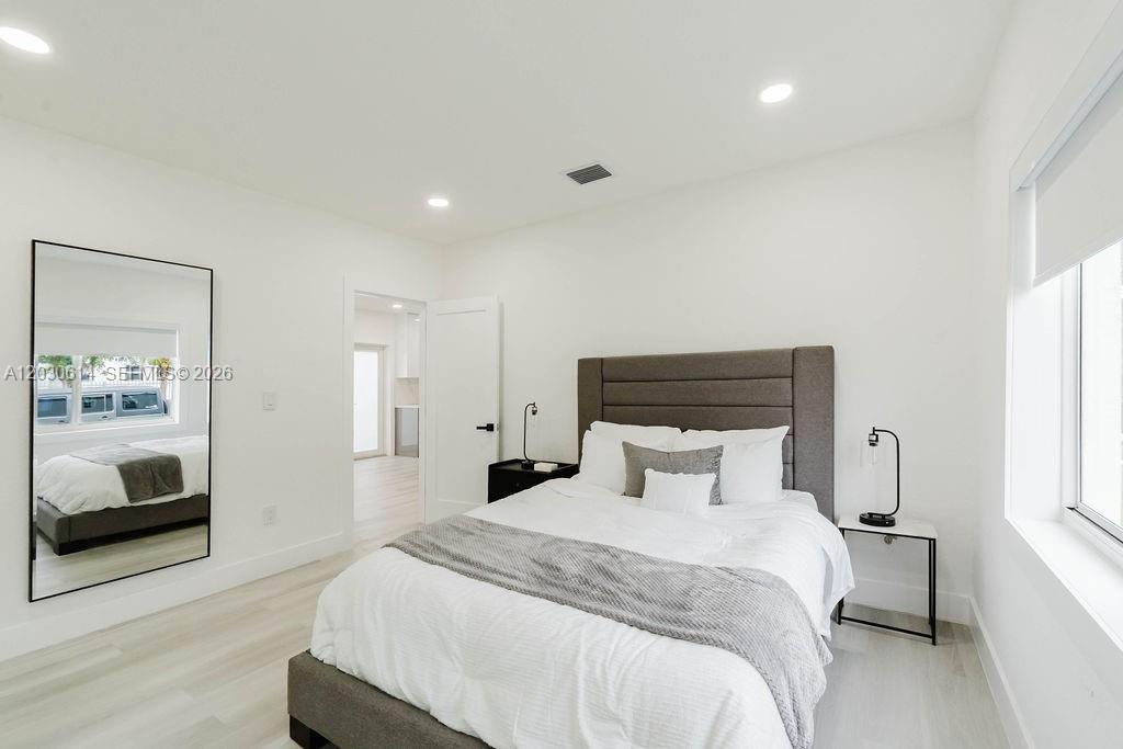 2101 SW 16th Ter Miami, FL 33145