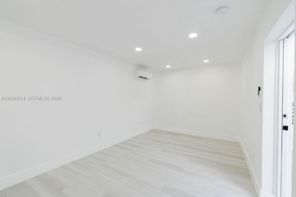 2101 SW 16th Ter Miami, FL 33145