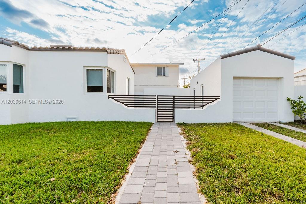2101 SW 16th Ter Miami, FL 33145
