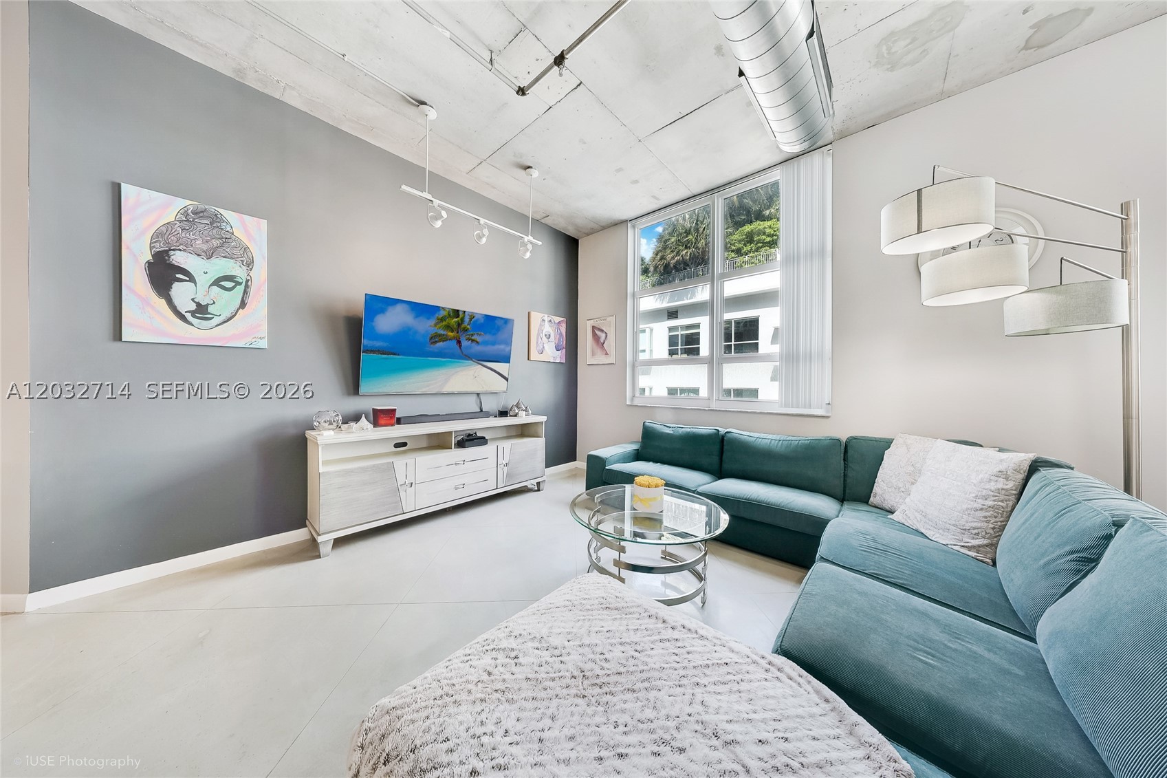 image Cite on the Bay West3