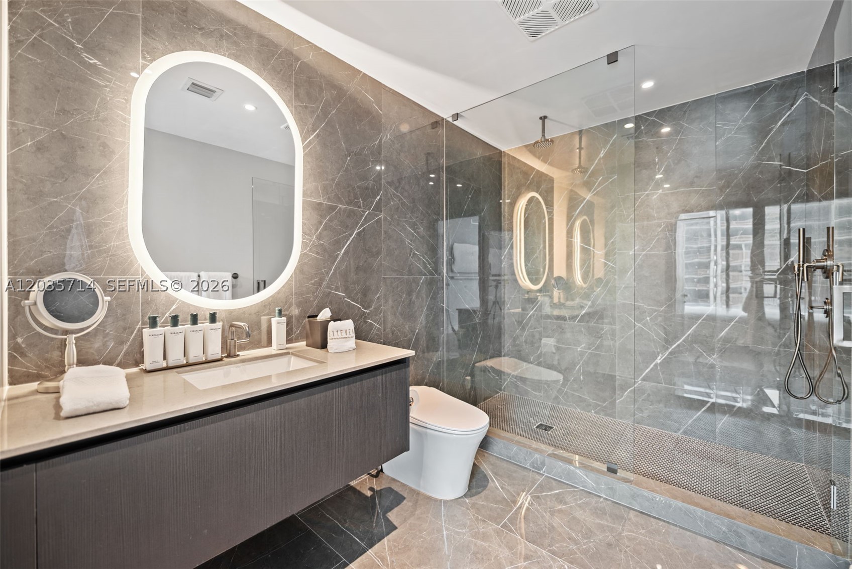 image E11EVEN Hotel & Residences51