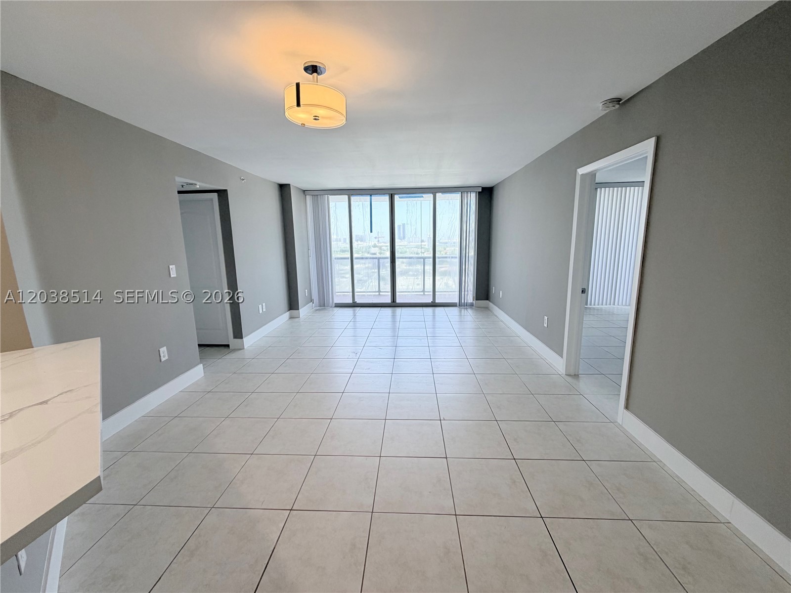 1800 Sunset Harbour Dr #1211 Miami Beach, FL 33139