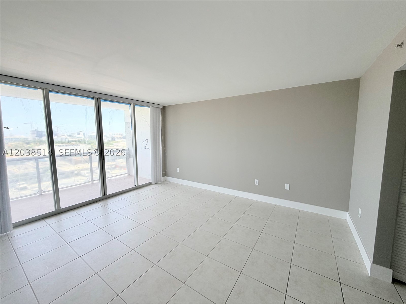 1800 Sunset Harbour Dr #1211 Miami Beach, FL 33139
