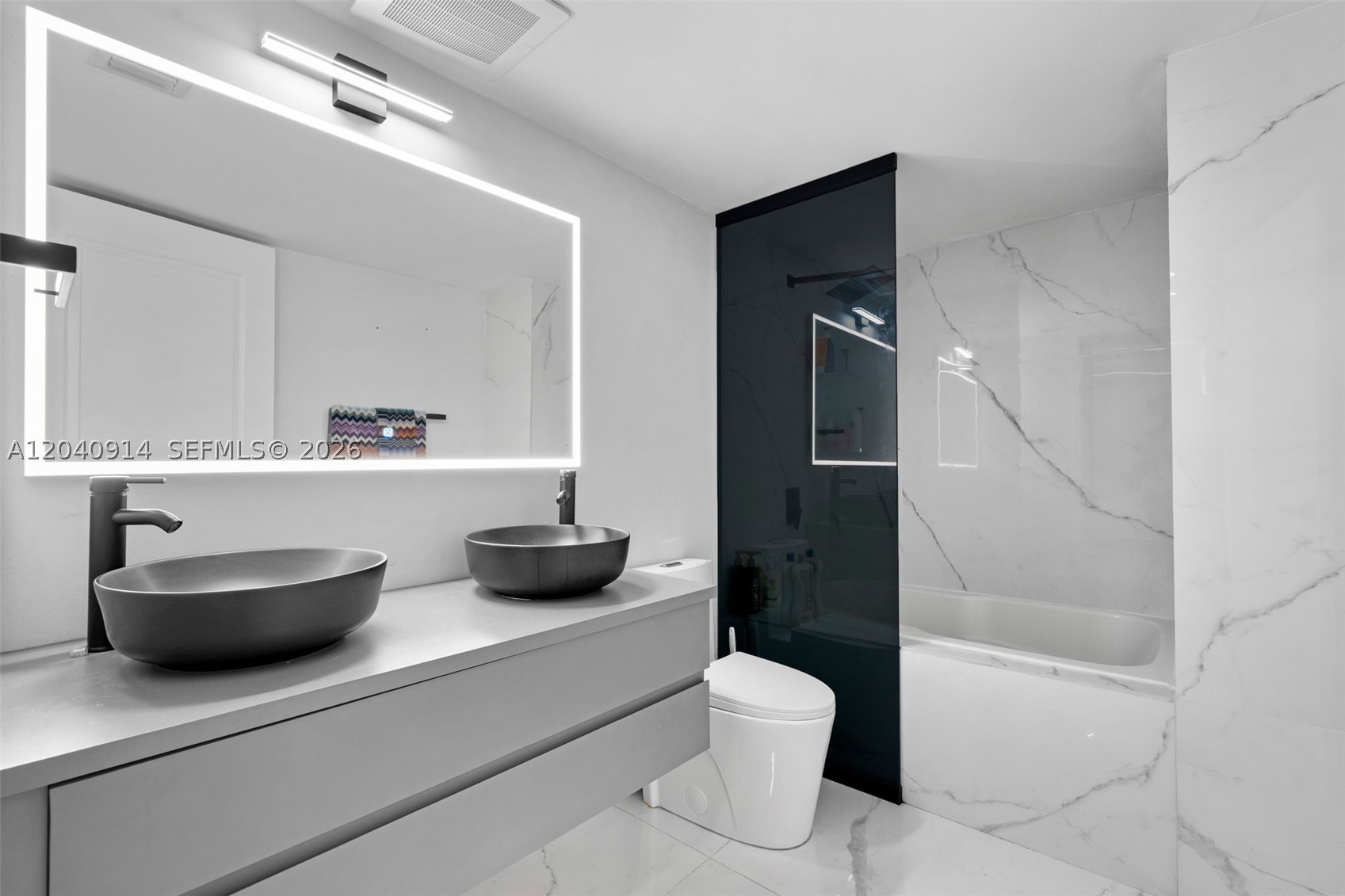image Platinum Condominium9