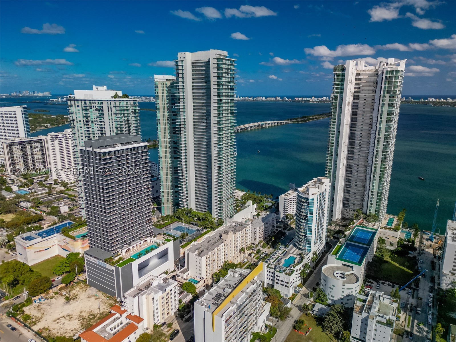 image Platinum Condominium18