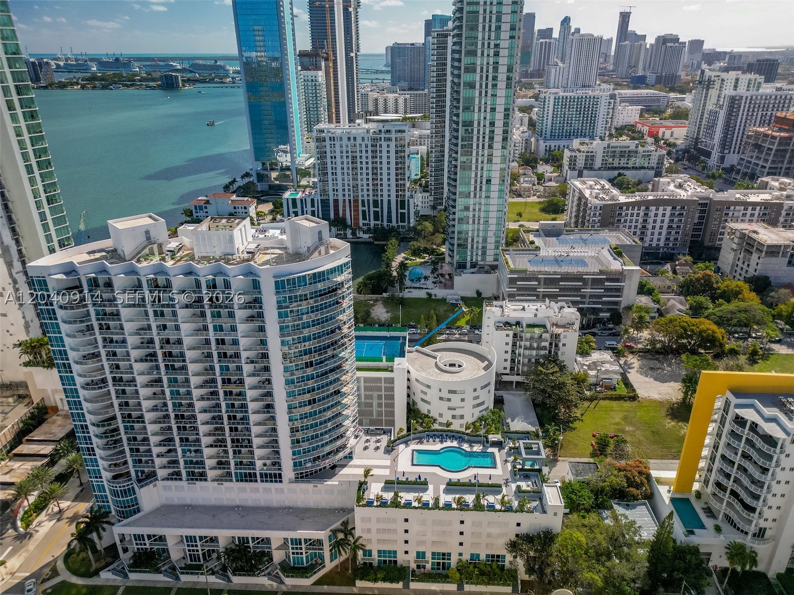 image Platinum Condominium20