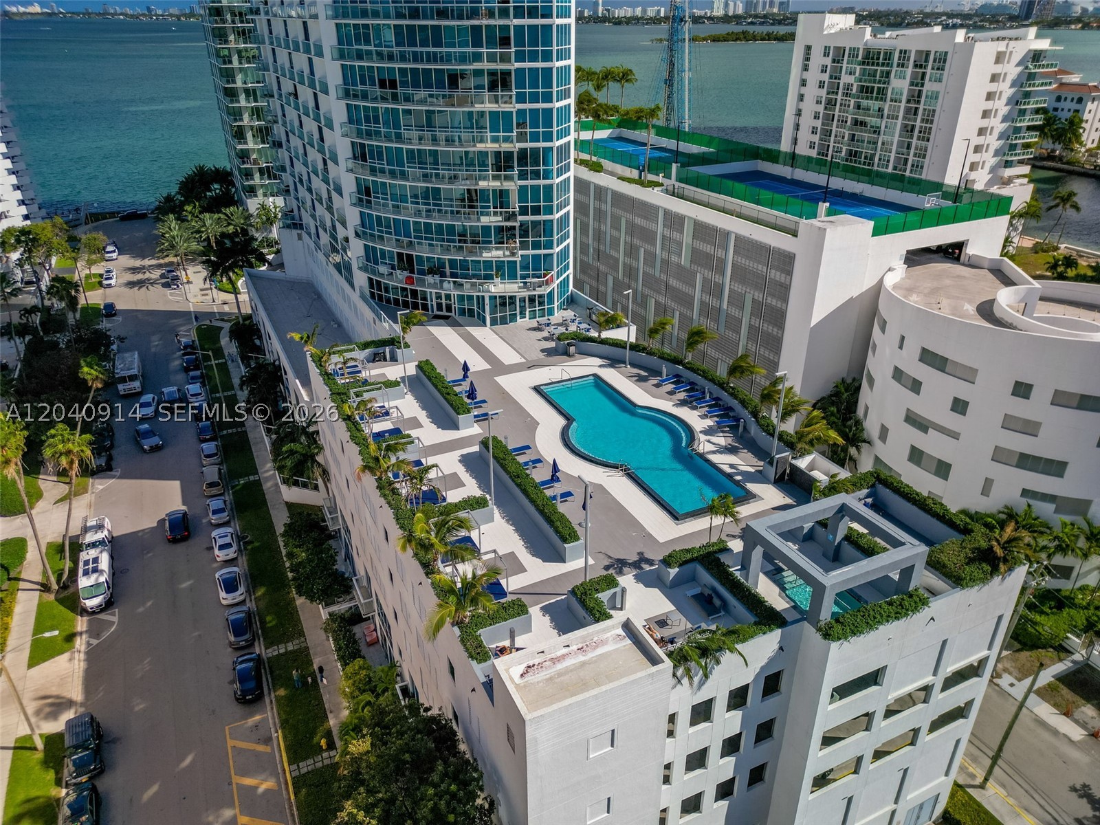 image Platinum Condominium21